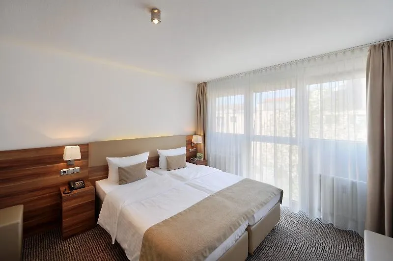 Downtown VI Vadi Hotel München 3*,